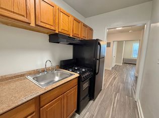 417 Newcomb St SE APT 2, Washington, DC 20032