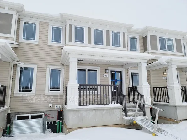 990 Stillwater Blvd NW, Edmonton, AB T6M 1L6