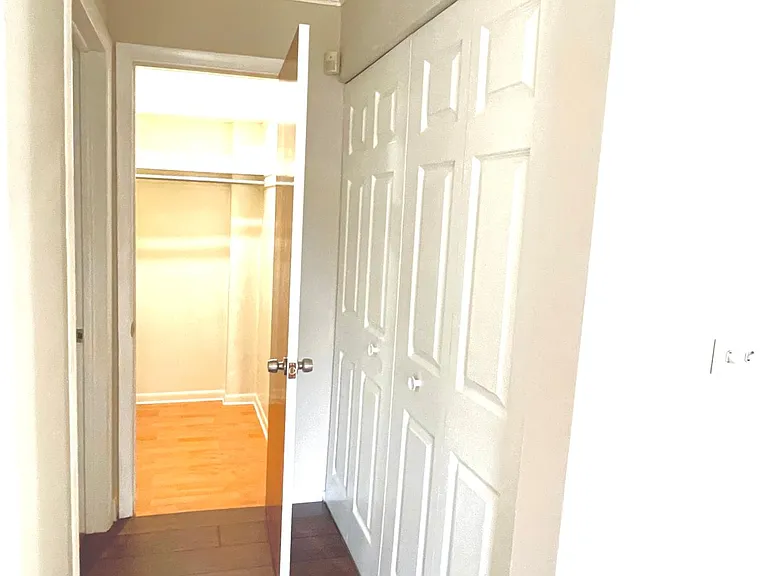 1430 N Evergreen Ave #1C — Photo 7