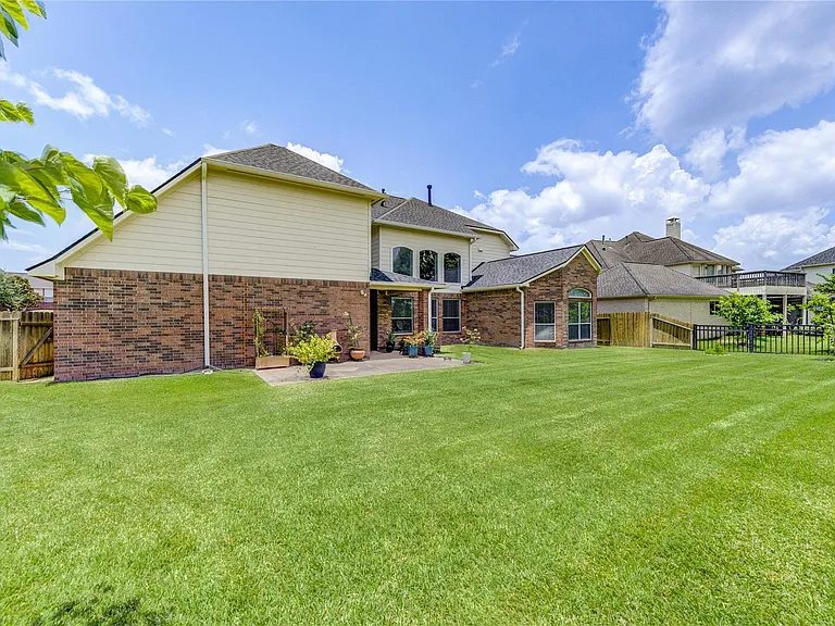 3819 Rivermoss Ln — Photo 39