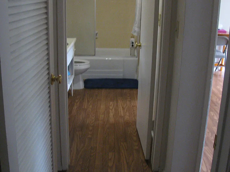 1366 Lafayette Rd — Photo 25