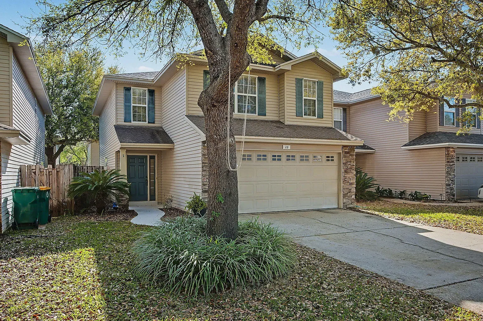 3 bed, 1970 sqft, $2,850 — Photo 3