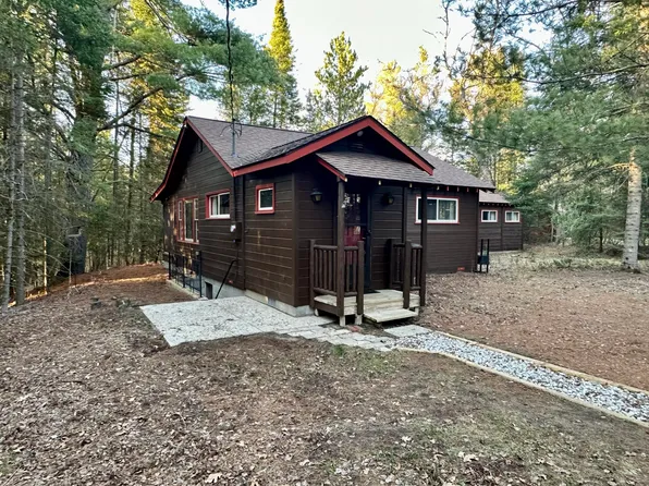 307 Black Bear Dr, Grayling, MI 49738