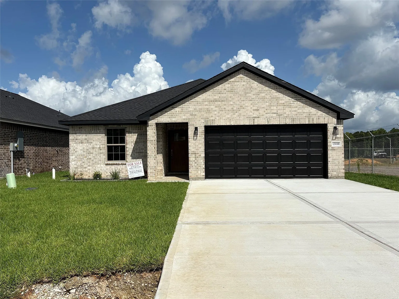 4 bed, 2.0 bath, 1638 sqft, $2,200 — Photo 1