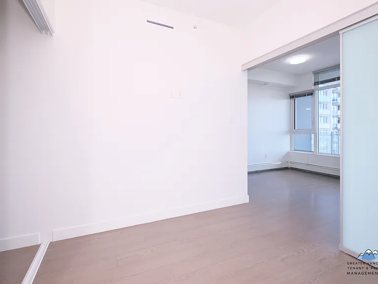 13308 Central Ave — Photo 11