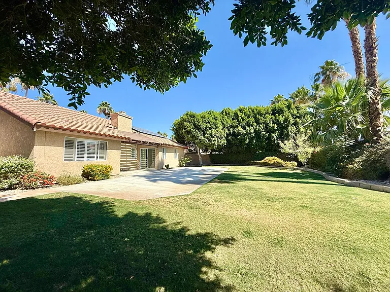 39850 Regency Way — Photo 23