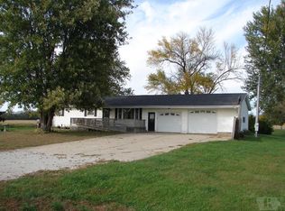 2810 Iowa Rd, Mount Pleasant, IA 52641