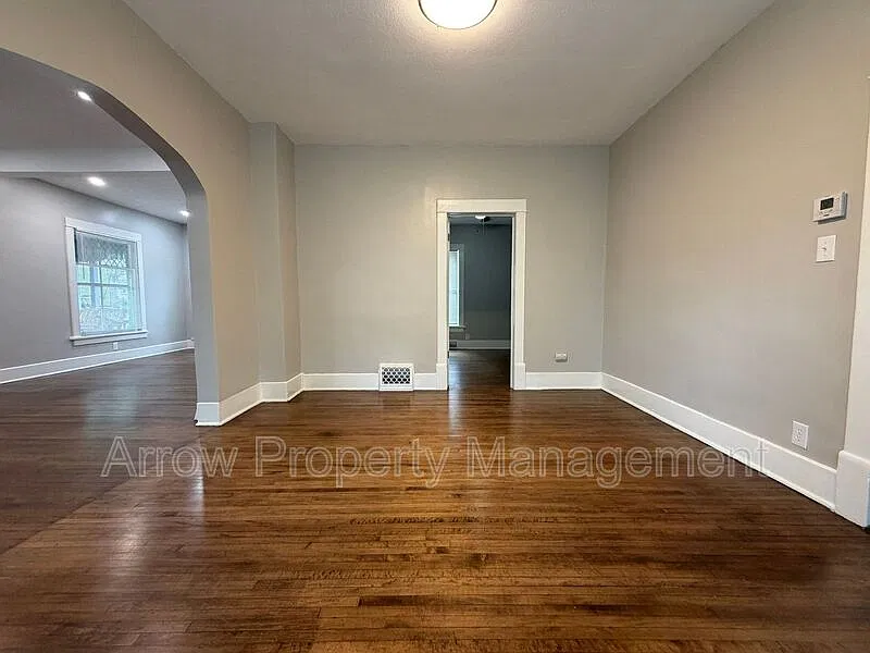 3 bed, 1.0 bath, 1522 sqft, $1,650 — Photo 4
