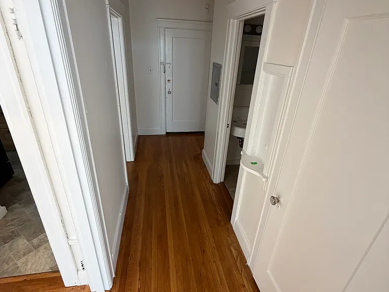 1633 California St #114 — Photo 7