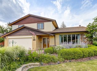 15234 Pine Dr, Oak Forest, IL 60452