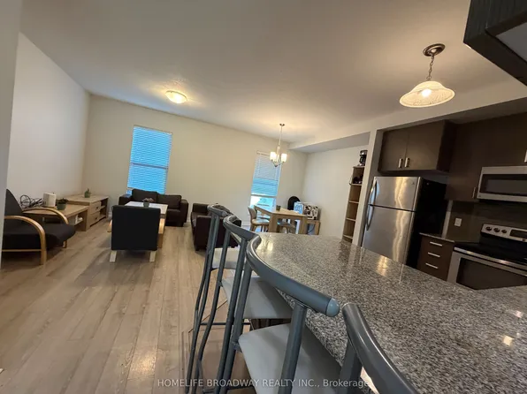 62 Balsam St #T106, Waterloo, ON N2L 3H2