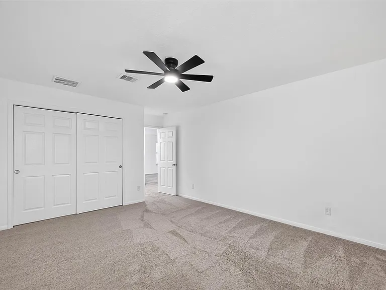 15807 Sonoma Park Dr — Photo 37