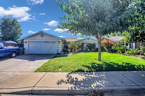 2411 Berry St Photo 1