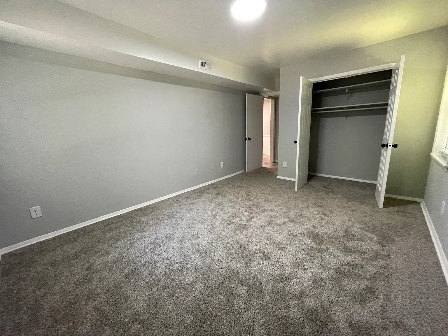 2 bed, 1200 sqft, $1,400 — Photo 4