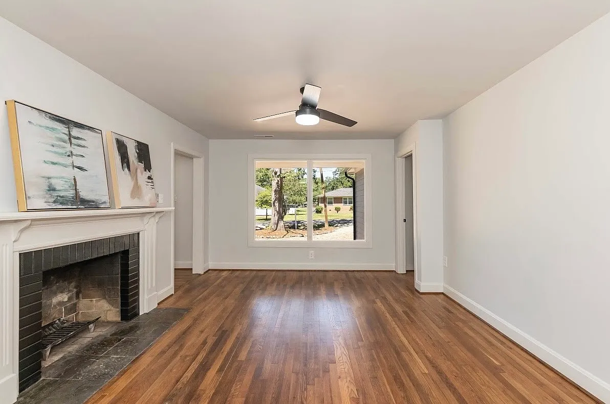 3 bed, 1336 sqft, $1,850 — Photo 3