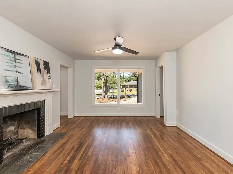 2637 Kirk Rd — Photo 3