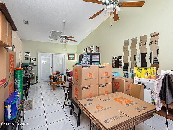 3rd image of 5458 Wendy Lee Dr