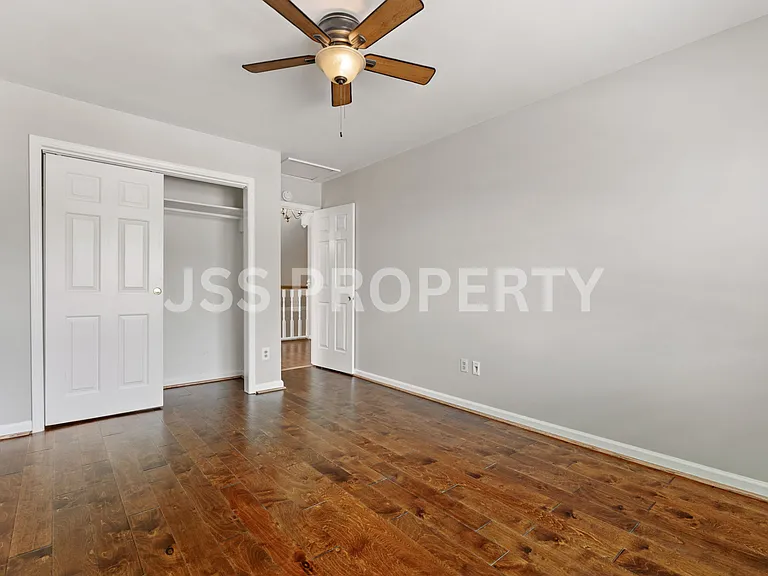 2267 Cheshire Dr — Photo 24