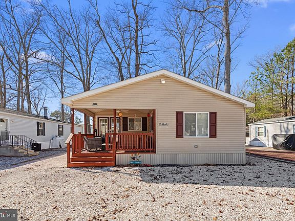 2nd image of 25760 Blue Ridge St