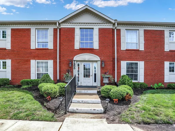 7453 Lions Head Dr, Indianapolis, IN 46260
