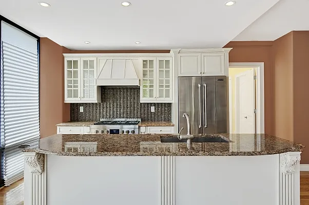 Sold by MNS | media 25