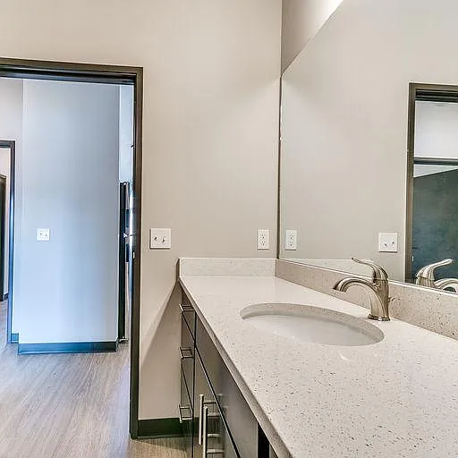 Unattached Guest Bathroom