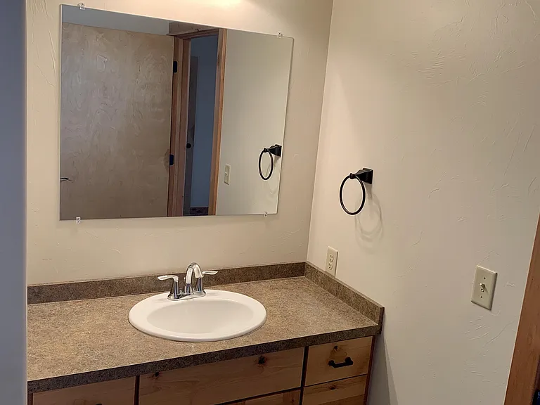 195 Silsbee Ave #2 — Photo 10