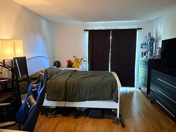 5th image of 716 Prescott Dr APT 302