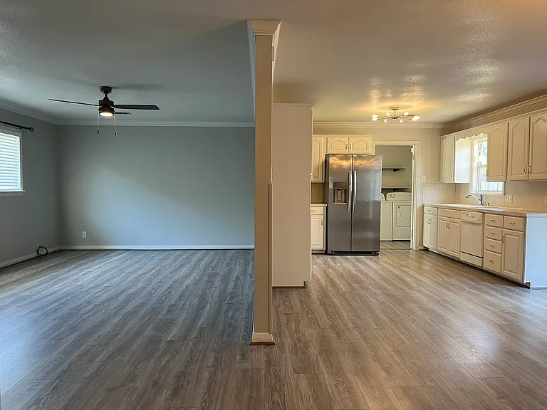 Livingroom/Kitchen
