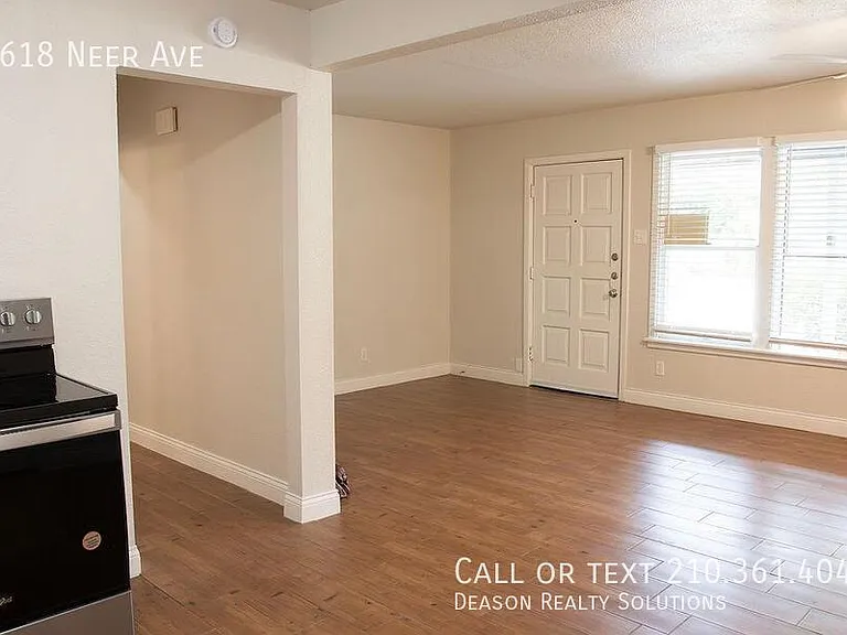 4618 Neer Ave — Photo 9