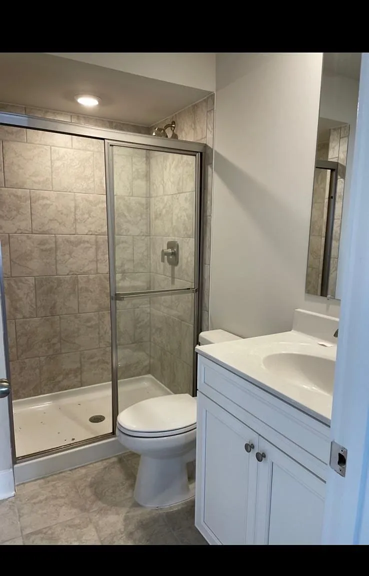3 bed, 3001 sqft, $4,100 — Photo 2