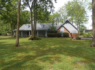 2123 Carol St, Greenville, MS 38703