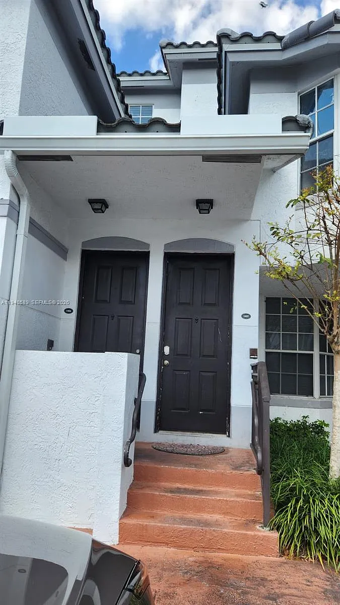 Building Photo - 785 SW 148th Ave #1406