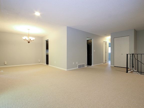 3rd image of 200 Meadow Cir N