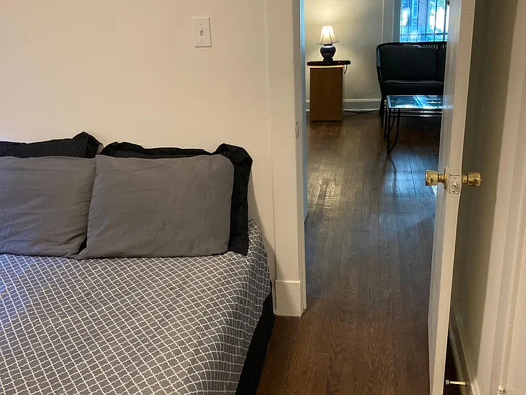 301 Kensington Ave #2 — Photo 17