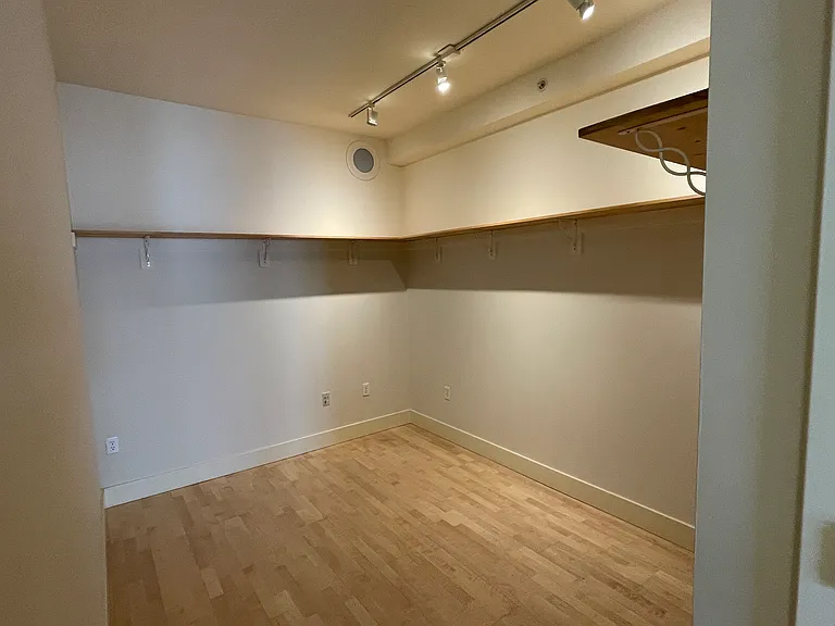 1630 California Street — Photo 49