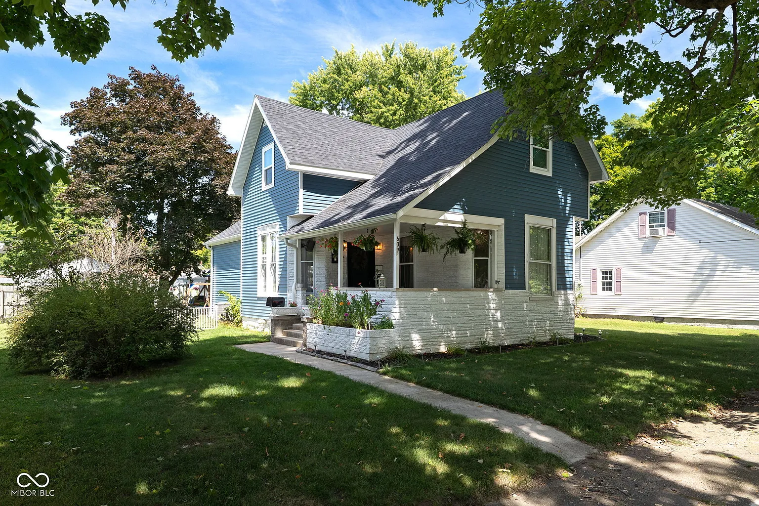 609 Jefferson St photo 1