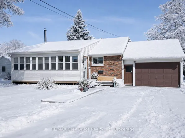 836 11th St W, Owen Sound, ON N4K 3T3