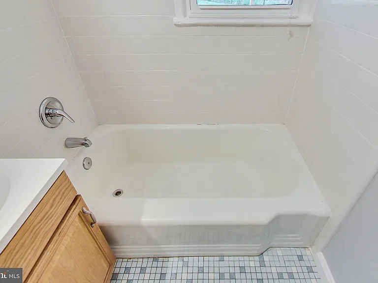 6641 Barrett Rd — Photo 12