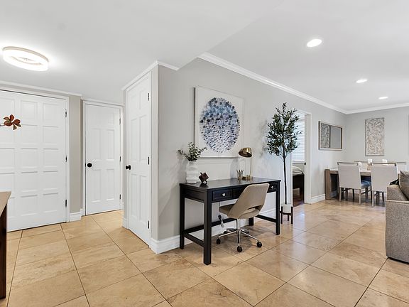 3rd image of 5301 Balboa Blvd #2A
