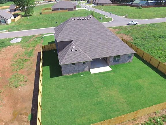 2nd image of 1710 Grace Pl