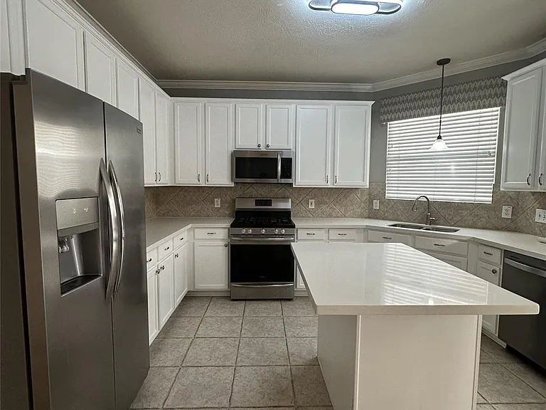 23806 Allingham Ln — Photo 20