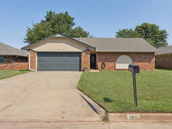 1910 E Chandler Dr, Shawnee, OK 74801