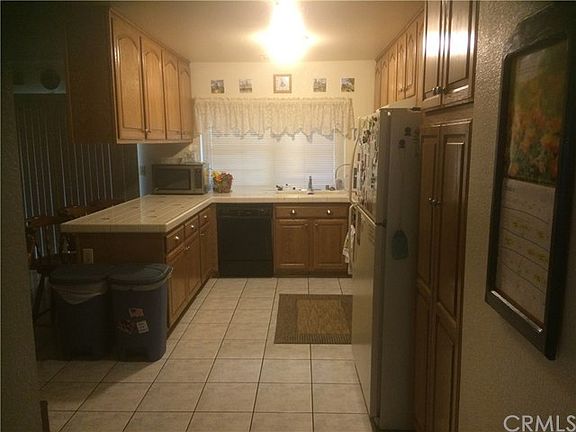 3rd image of 8805 Frankfort St