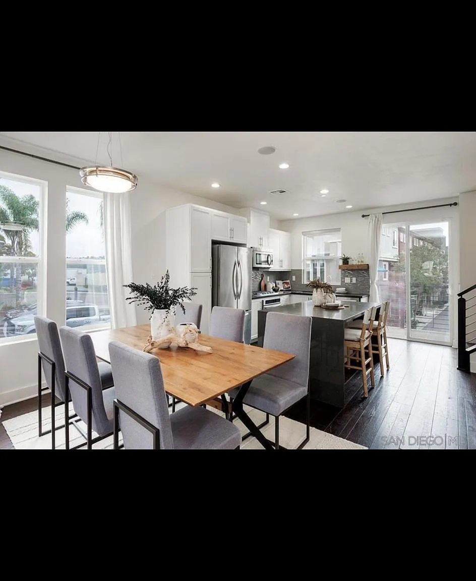 2 bed, 1464 sqft, $4,995 — Photo 4