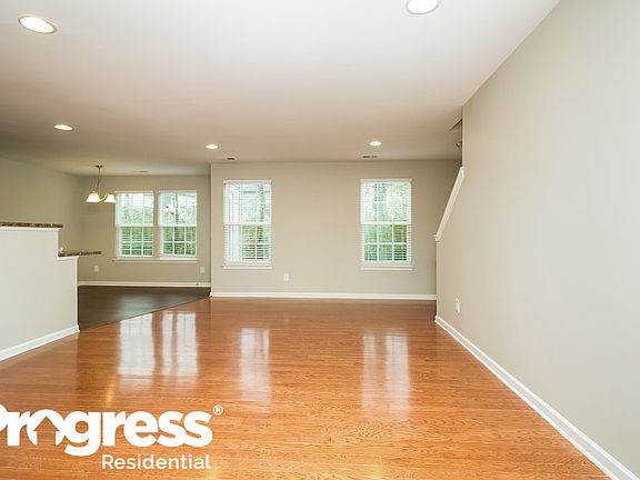 4th image of 2630 Apple Cross Ct