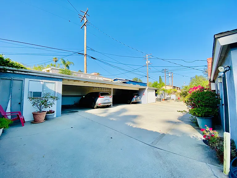 465 Mariposa Ave #A — Photo 19