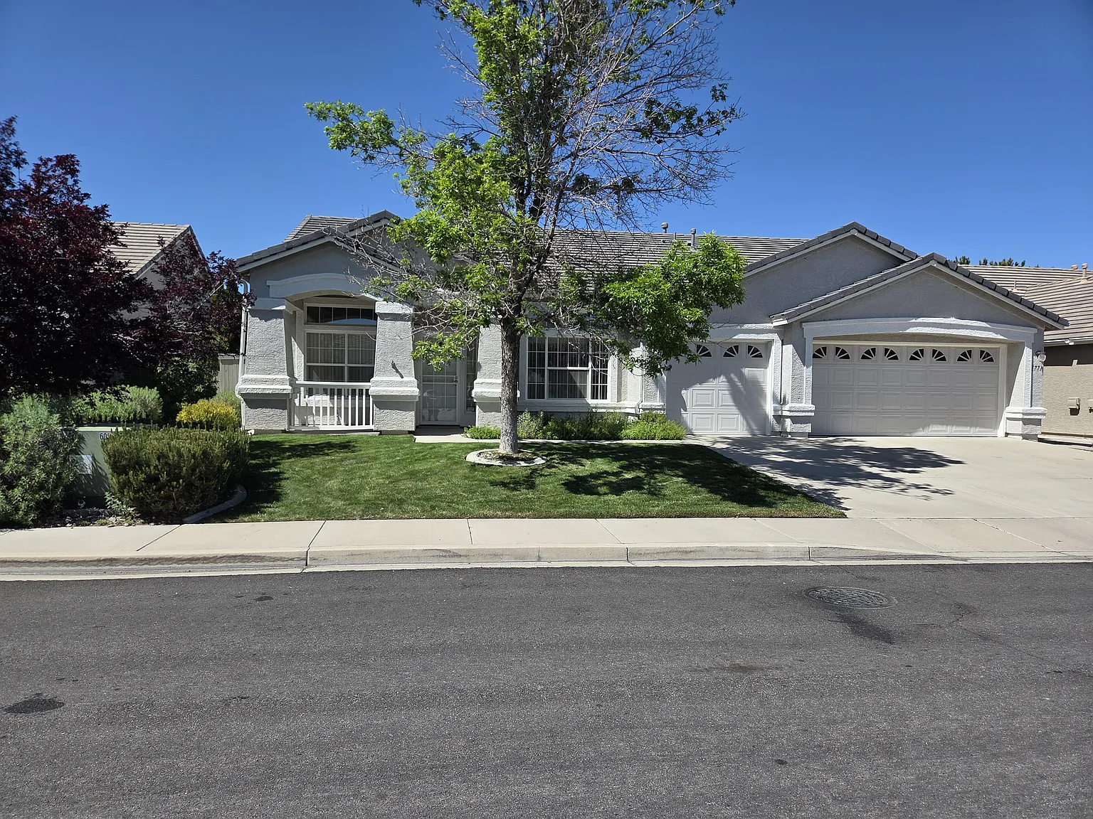 3 bed, 2229 sqft, $3,300 — Photo 1