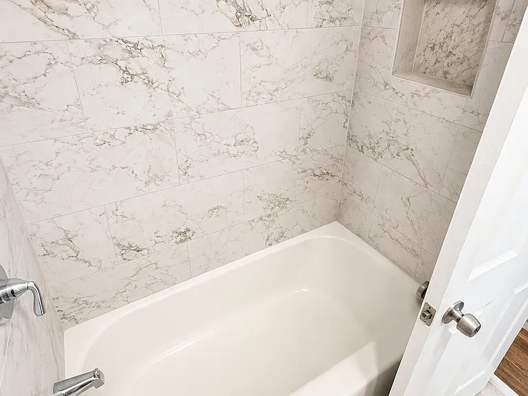 647 Grove St #2 — Photo 2