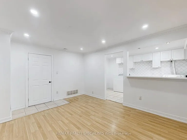 18 Mary St — Photo 9